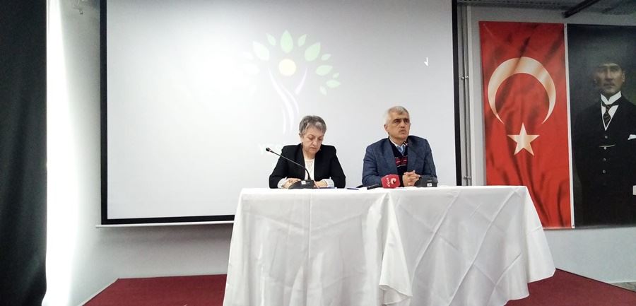 HDP KOCAELİ MİLLETVEKİLİ ÖMER FARUK GERGERLİOĞLU; KHK’LILARIN YARATTIĞI TOPLUMSAL YIKIMI KONUŞTU!