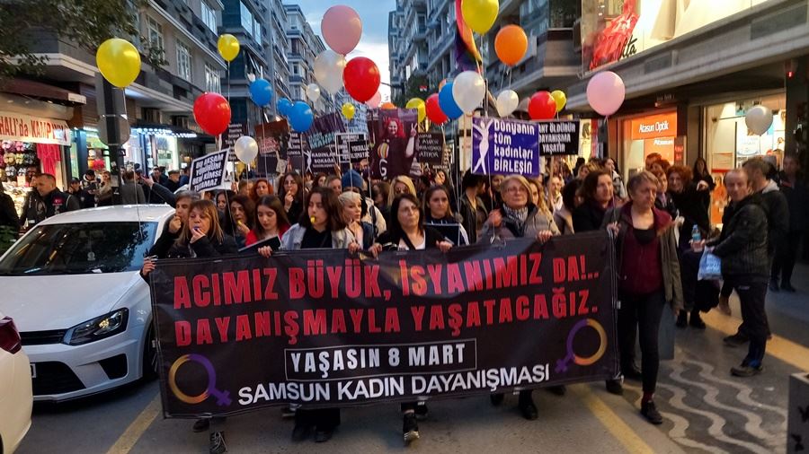 SAMSUN KADIN DAYANIŞMASI; “KATİLLERE SÖYLÜYORUZ HESAPLAŞACAĞIZ!”