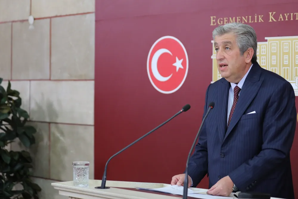 CHP SAMSUN MİLLETVEKİLİ MURAT ÇAN: İLKADIM’DA “KENTSEL DÖNÜŞÜMÜN ÖNÜNDEKİ TAKOZ AKP’DİR”