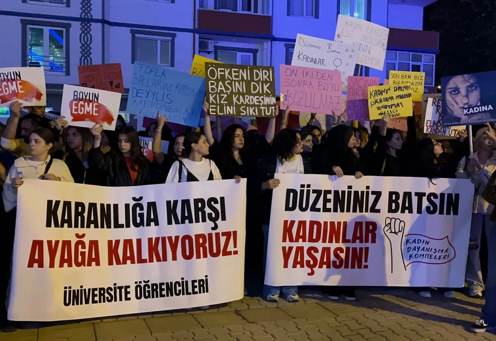 Samsun üniversite gençleri can güvenliği ve adalet için miting düzenlediler.