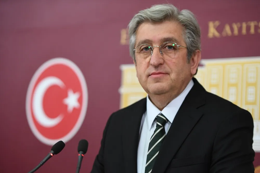 CHP’li Murat Çan’dan Anayasa ve ek vergi çıkışı: 