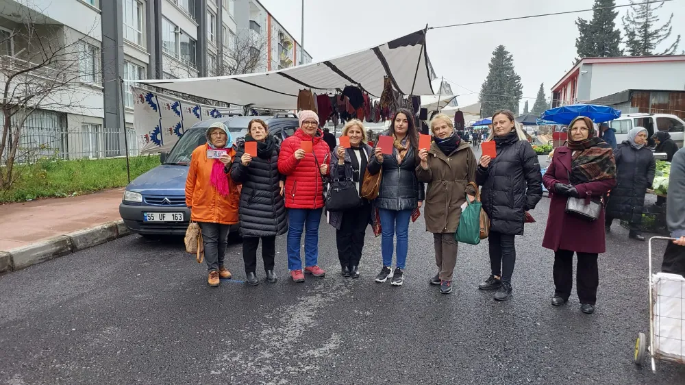 CHP’li Samsun il kadın kollarından semt pazarında iktidara kırmızı kart